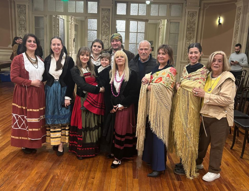 Primer Gala, el Gran Desfile de Trajes Típicos